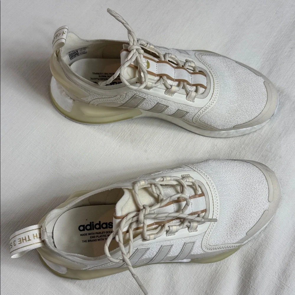 Adidas Cloud White Ecru Tint Shoes 7 Womens